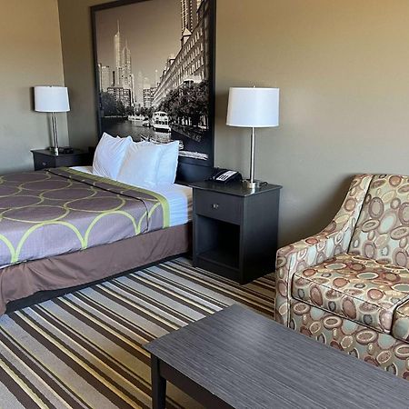 Super 8 By Wyndham Yorkville Esterno foto