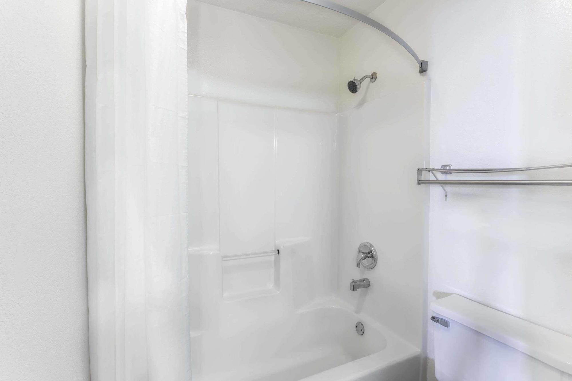 Super 8 By Wyndham Yorkville Esterno foto